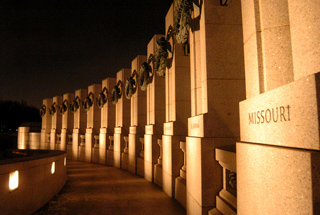 Dand-WashDCmemorialsWWII